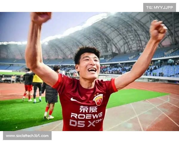 武磊官宣退出中国国家队,上港俱乐部全力支持,张琳芃送上真挚祝福 武磊官宣退出中国国家队,上港俱乐部全力支持,张琳芃送上真挚祝福