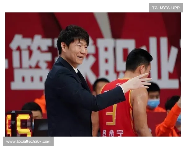 郑永刚告别深圳男篮一队主教练职务,转型青训梯队教练(深圳男篮的主教练) 郑永刚告别深圳男篮一队主教练职务,转型青训梯队教练(深圳男篮的主教练)